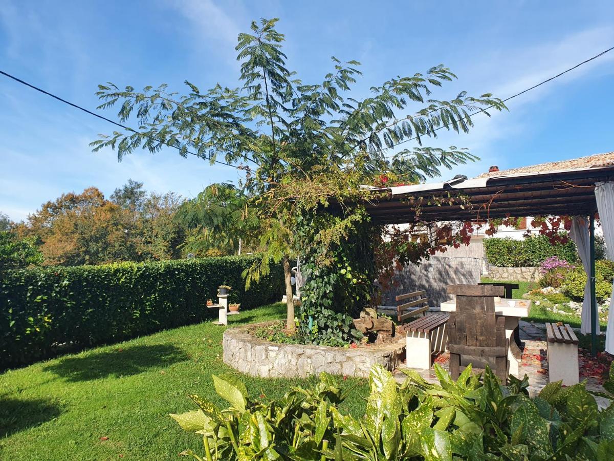 Luanas Rooms With Istrian Touch Buzet Εξωτερικό φωτογραφία